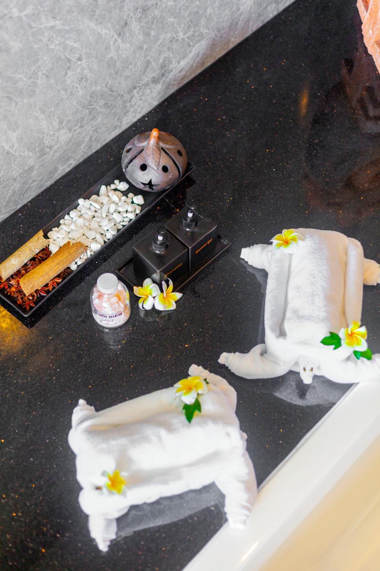 แชมปา ไอแลนด์ นาตรัง รีสอร์ต โฮเต็ล แอนด์ สปา Hotel ญาจาง ภายนอก รูปภาพ